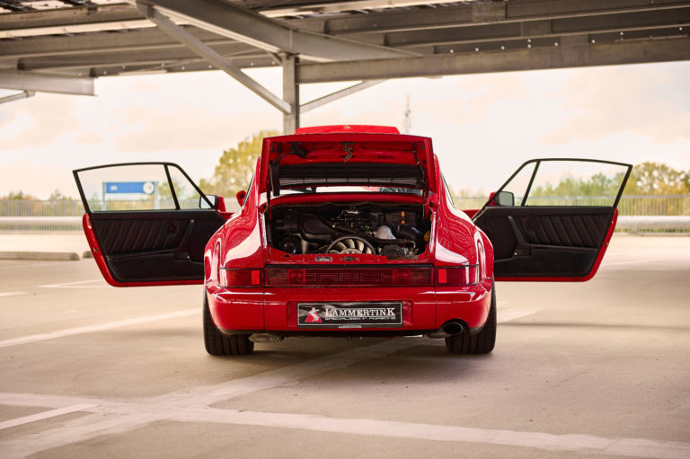 Open achterkant Porsche 964