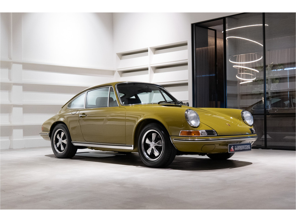 Porsche9112.4 T Coupé